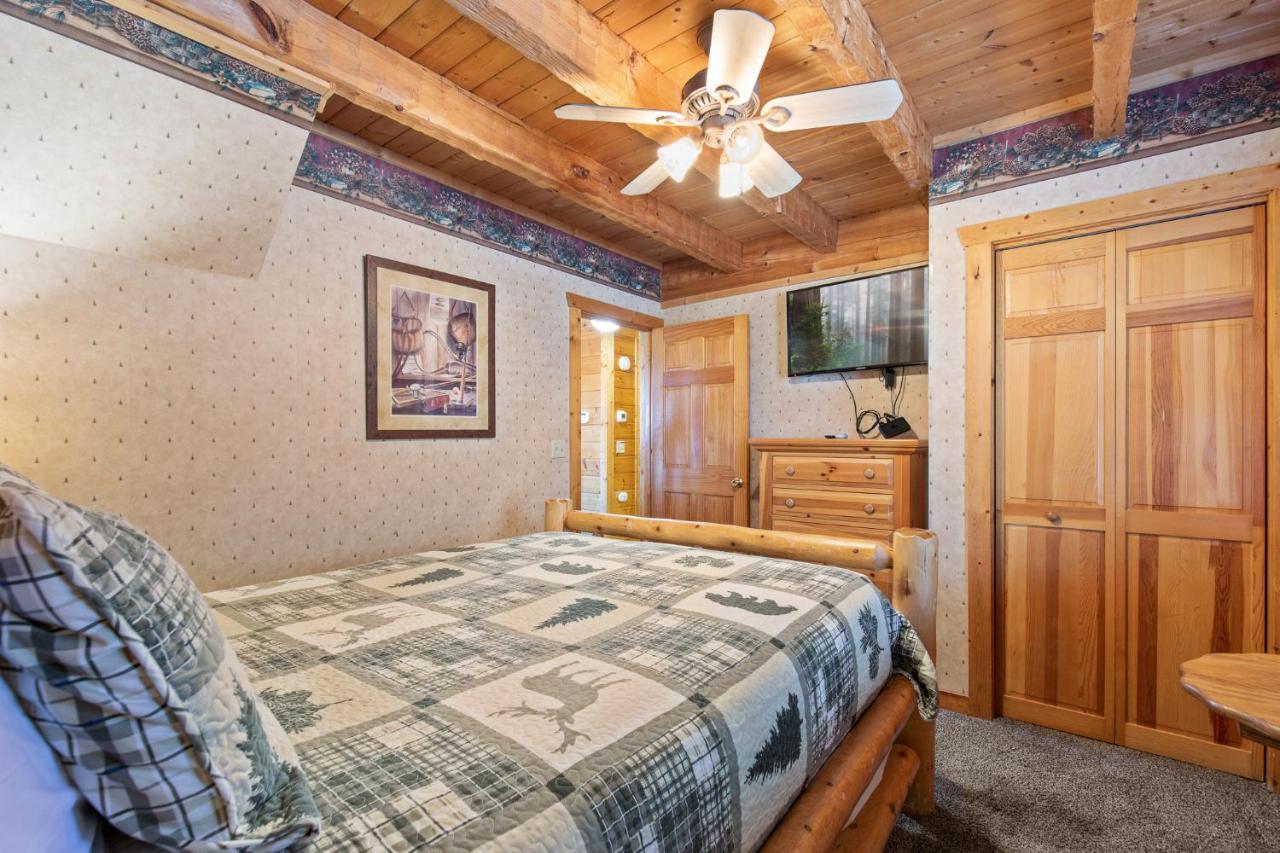 Villa Huckleberry Ridge à Pigeon Forge Extérieur photo